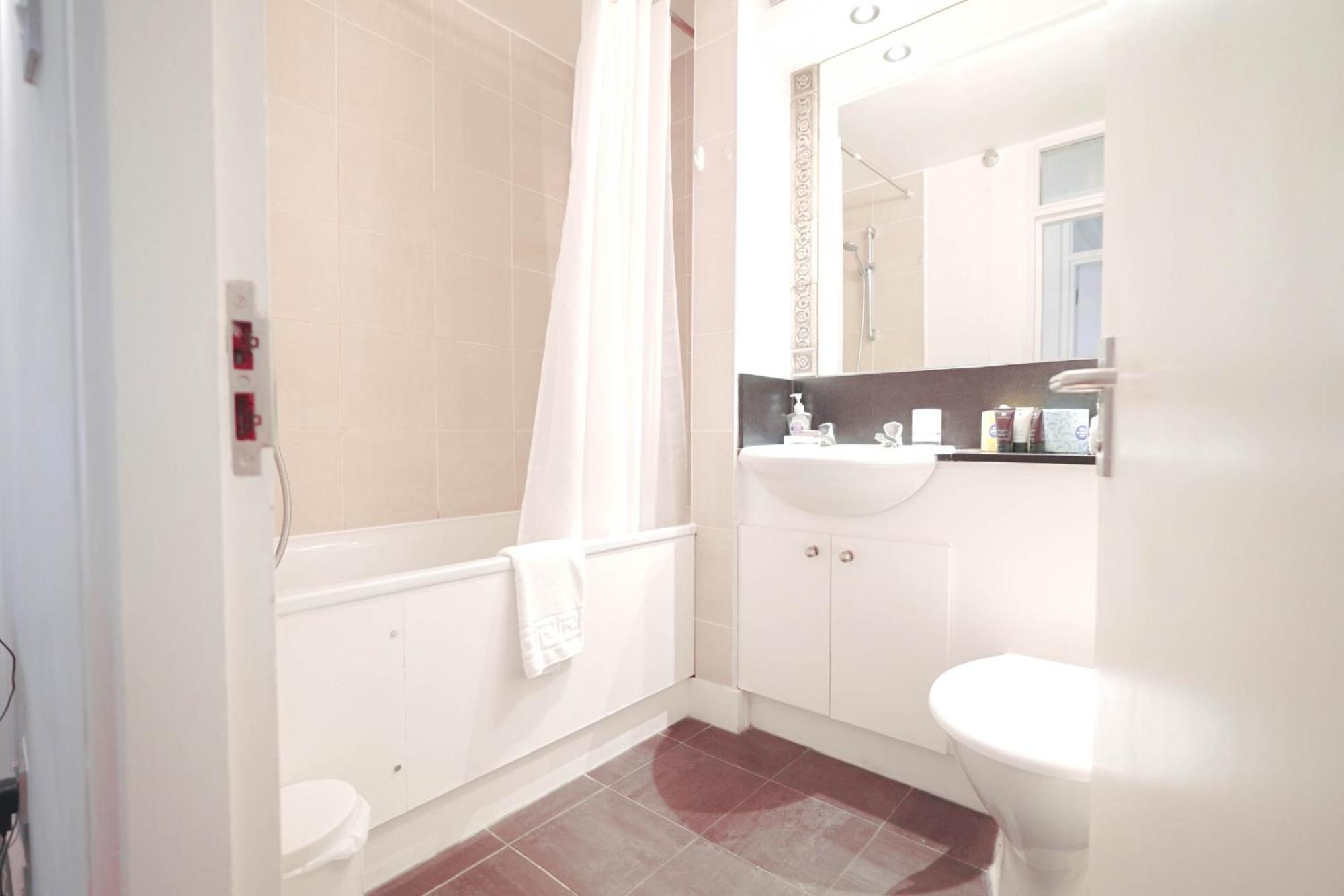 Camden Serviced Apartments By Globe Apartments Londra Esterno foto